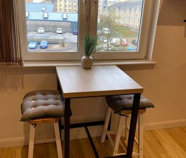 4 Bed Penthouse, Urquhart Road, AB24 - Photo 3