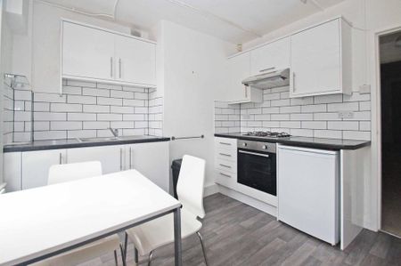 1 bedroom flat to rent - Photo 5