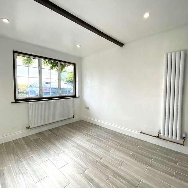 New Yatt Road, Witney, Oxfordshire, OX29 - Photo 1