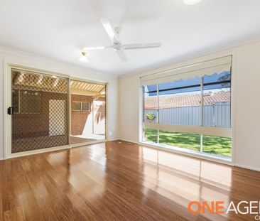 18 Michele Close, Green Point, NSW 2251 - Photo 3