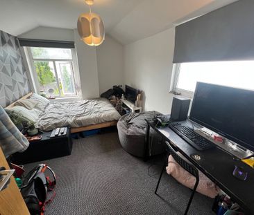 Topaz Street, Cardiff - Photo 2