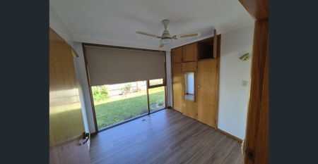 THREE BEDROOM HOUSE - Photo 5