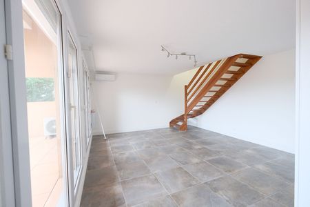 Apartment - Photo 4