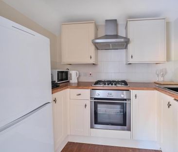 2 bedroom flat to rent - Photo 5