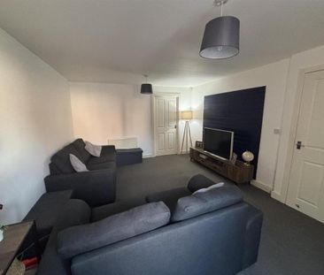 3 bedroom end of terrace house to rent - Photo 1