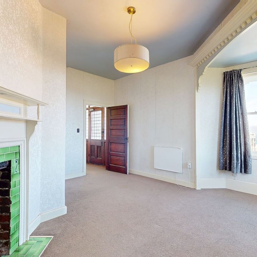 90 Kelburn Parade, Kelburn - Photo 1