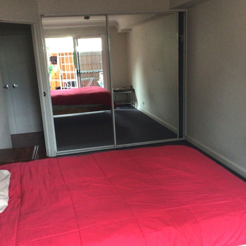 Alexandria - Photo 1