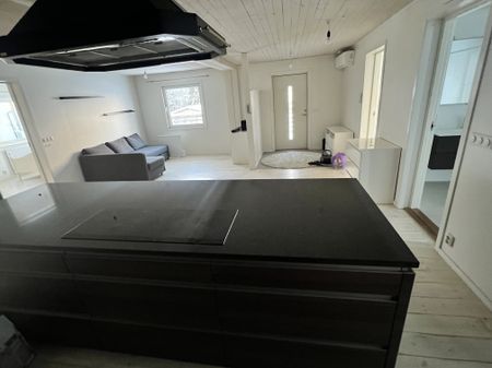 Gamla Lyckebyvägen, Vendelsö - Photo 2