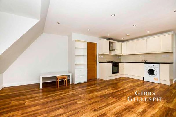 Wood End Lane, Northolt, UB5 - Photo 1