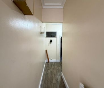 4 bedroom terraced house to rent - Photo 2