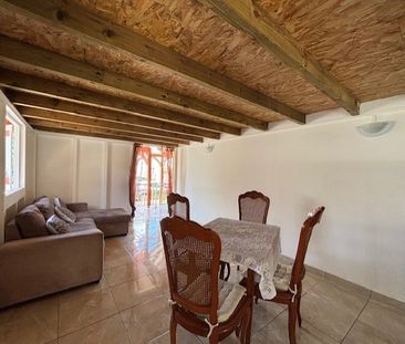 Location Maison 3 pièces 107m² STE ROSE 97115 - Photo 1