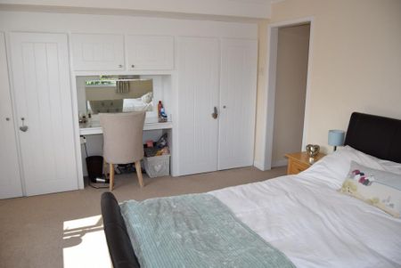 4 bedroom detached house to rent - Photo 5