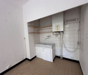 Location Appartement 2 pièces 31m² MONTPELLIER 34000 - Photo 2