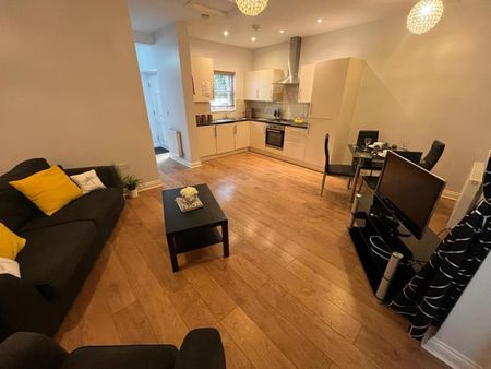 2 bedroom apartment to rent - Photo 2