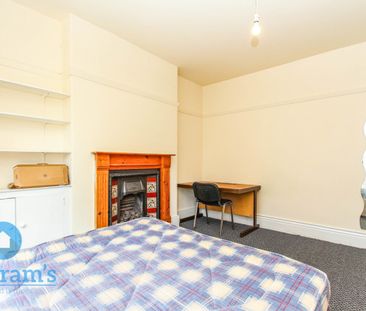3 bed Semi-Detached House for Rent - Photo 3