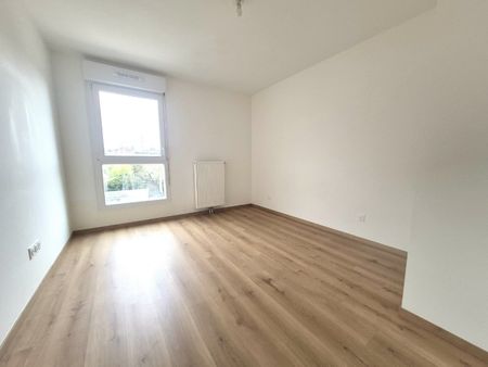 Location Appartement 3 pièces 65m² MARQUETTE LEZ LILLE 59520 - Photo 2
