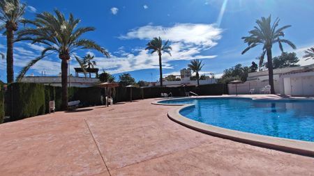 Piso de alquiler en Camí Reial de la Vila Joiosa, 55, Playa Muchavista - Photo 5