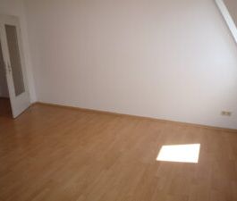 Beethovenstr. 11, Wohnung 5 ~~~ Einbauküche mit Waschmaschine, Balk... - Photo 1