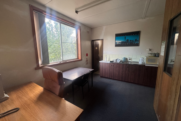 Take Your Business Upstairs! - Photo 1