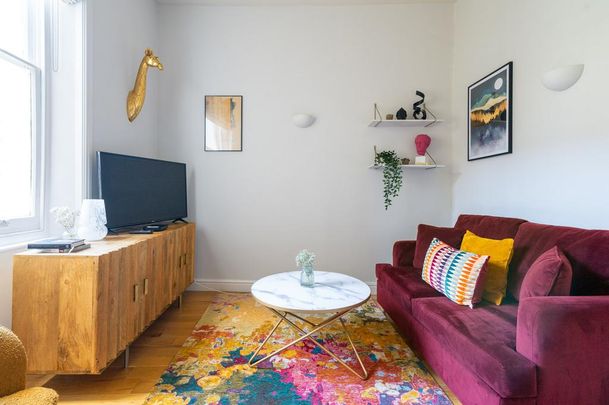 2 bedroom flat to rent - Photo 1