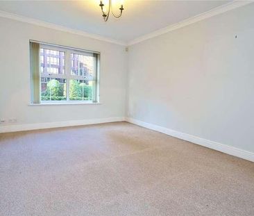 Burleigh Gardens, Woking, Surrey, GU21 - Photo 4