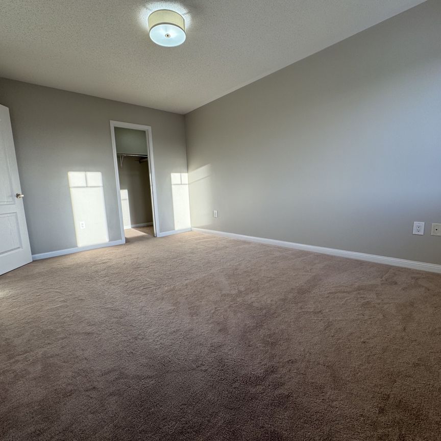 For Lease - 1037 Haxton Heights, Milton, Ontario - Photo 1