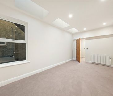 Church Street, EN2, Enfield - Photo 2