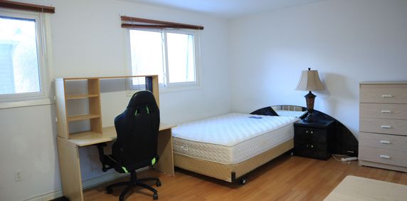 For Lease - 19 Bards Walk Way Unit# Master Room, Toronto, Ontario - Photo 2