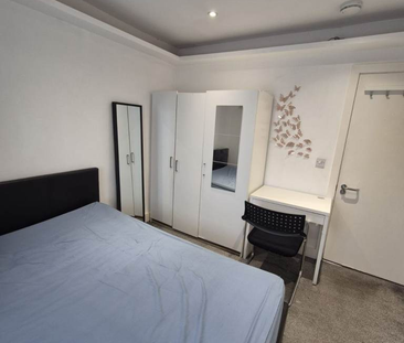 1 bedroom in a house share to rent - Photo 5