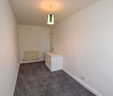 2 bed House - Mid Terrace for Rent - Photo 2