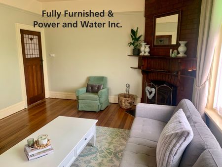 Fully furnished character home in prime location - Photo 3