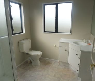 This well‑presented home at 396C River Road offers comfort, space, ... - Photo 6