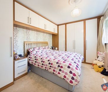 St Edmunds Drive, Gateshead - Photo 2