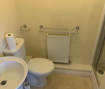Tamarisk Drive, Caister-on-Sea, GREAT YARMOUTH - Photo 5