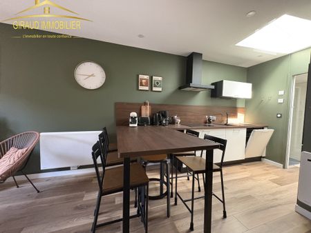 Location Appartement 3 pièces 49m² CHARLIEU 42190 - Photo 5
