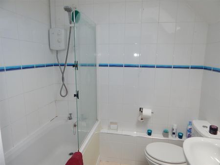 Daffodil Court, Ty Canol, Cwmbran - Photo 4