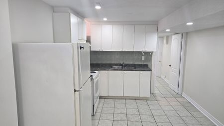 For Lease - 38 Goreridge Crescent, Brampton, Ontario - Photo 3