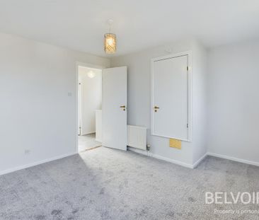 2 bedroom semi-detached house to rent - Photo 4