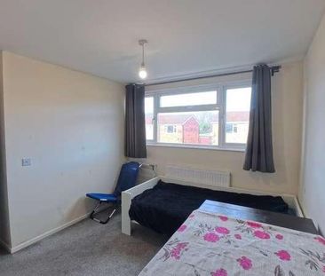 Weston-super-mare, BS24 - Photo 5