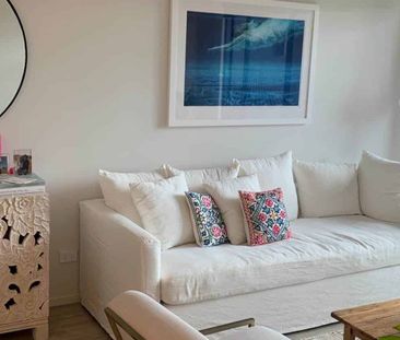 Modern 2 Bedroom Apartment with Carpark! - Photo 4