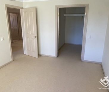 Family home on the water with Pontoon! - Photo 5