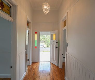 NEAT GIRARDS HILL CHARM - Photo 2