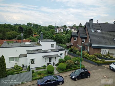 Für Singels / Paare: Schöne große DG-Wohnung Garten- Terrasse-Mitbenutzung in Velbert Musikerviertel - Photo 3