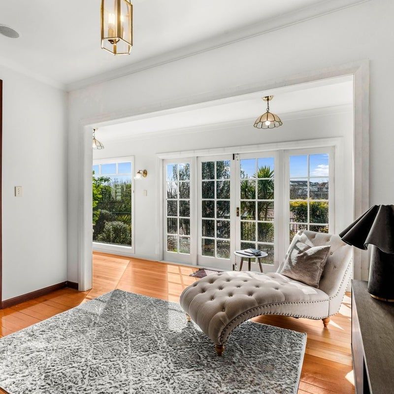 Stunning with all the views - Photo 1