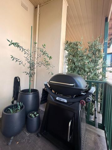 St Kilda East - Photo 4