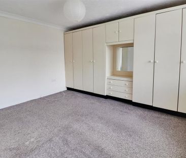 2 bedroom semi-detached bungalow to rent - Photo 1