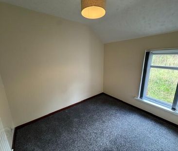 24 Portland Place, Magheramorne, BT40 3HX - Photo 4