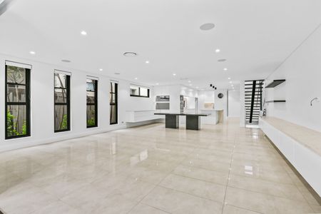 3A Maple Crescent, Ermington NSW 2115 - House For Rent | Domain - Photo 2