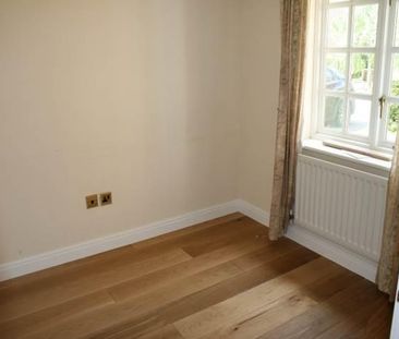 Warren Close, Stone, Aylesbury - Photo 3