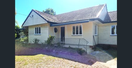 For Rent – “Avondale”, 36 Trevor Street, Beachmere - Photo 2